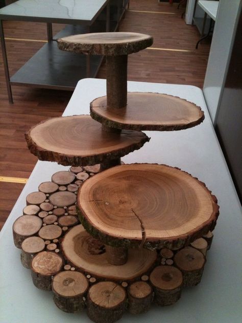 Wooden Wedding Cake Stand, Rabbit Enclosure, Enclosure Ideas, Wooden Cake Stands, Tafel Decor, Tree Stumps, Tree Cake, Into The Wood, Wooden Slices