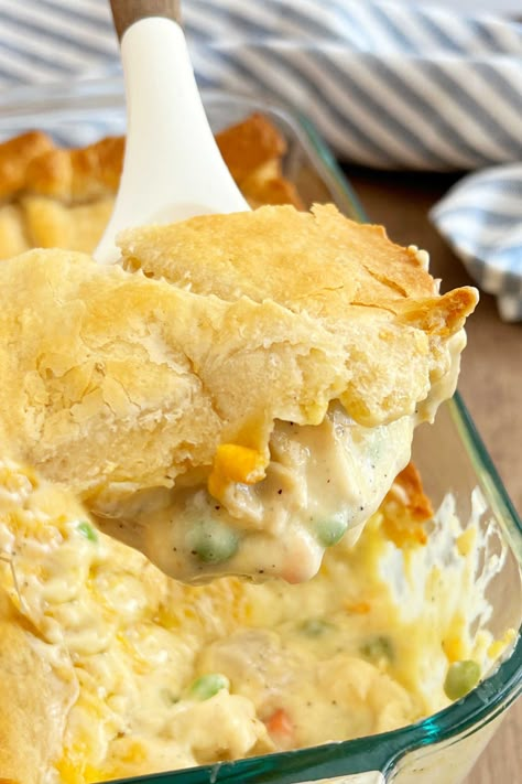 This Chicken Pot Pie Casserole with crescent rolls is an easy chicken pot pie recipe with rotisserie chicken and cream of chicken soup under a crescent roll crust. Your entire family will love this easy recipe, and it's a great way to use up leftover chicken! Chicken Pot Pie Ring, Crescent Roll Pot Pie Pillsbury, Chicken Pot Pie Crossiant Crust, Chicken Potpie With Crescent Rolls, Crossiant Chicken Pot Pie, Chicken Pot Pie Cresent Rolls, Chicken Pot Pie Pillsbury Crescent Rolls, Chicken Potpie Easy Crescent Rolls, Crescent Pot Pie Recipe