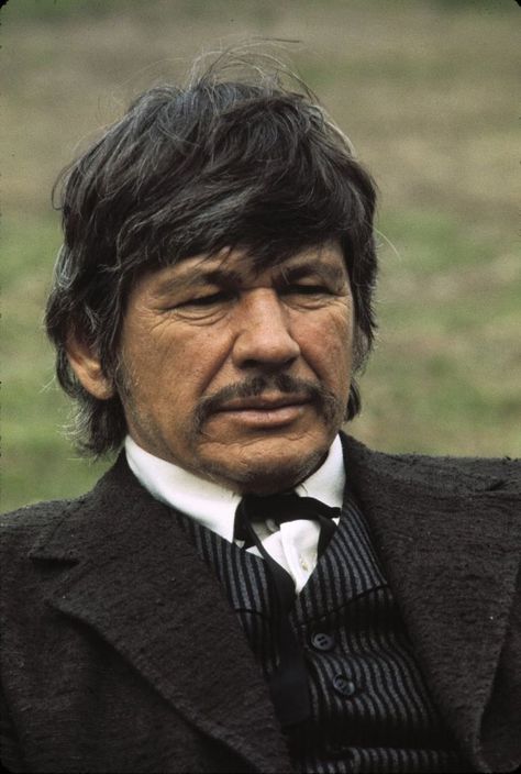 .Charles Bronson Sam Elliott, Creepy Guy, Charles Bronson, Western Film, Tv Westerns, Alain Delon, English Actresses, Hollywood Actor, Aesthetic Videos