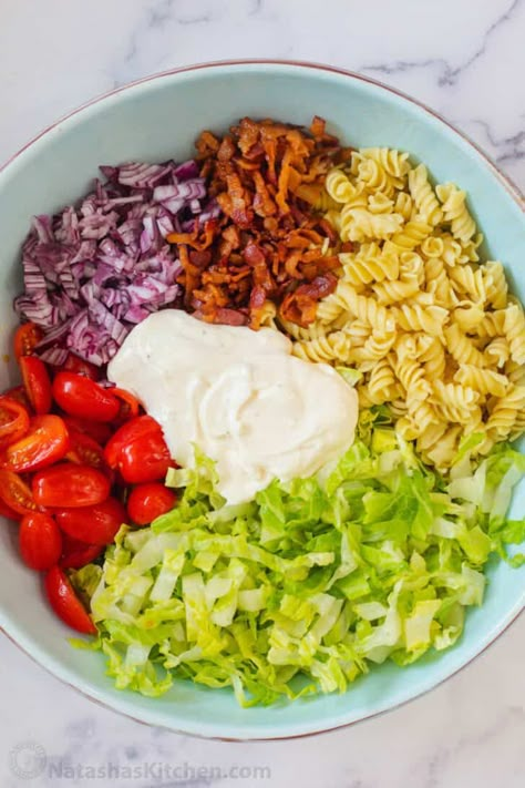 Summertime Pasta, Blt Pasta Salad Recipe, Blt Salad Recipe, Classic Blt Sandwich, Bacon Pasta Salad, Pasta With Bacon, Summer Pasta Salad Recipes, Blt Pasta Salad, Blt Pasta