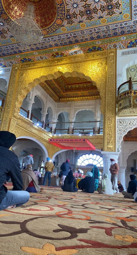 Snap Map Bangla Sahib Gurudwara Snap, Golden Temple Snap, Gurudwara Snapchat Stories, Gurudwara Snap, Guru Dwara, Chandigarh Snapchat Story, Delhi Tourism, Snap Map, Less Social Media