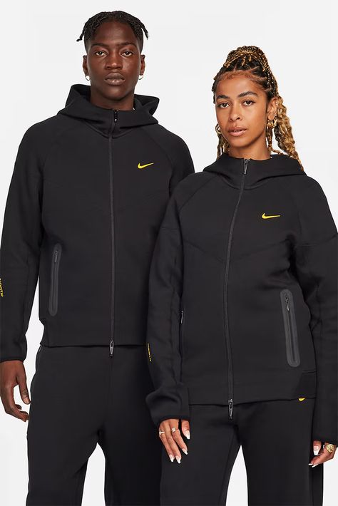 Nocta Tech Fleece, Nike Tech Fleece Outfit Men, Nike Tech Shorts, Ensemble Nike, Обувь Air Jordan, Outfit Homme, Black Tracksuit, Tech Fleece Hoodie, Fleece Outfit