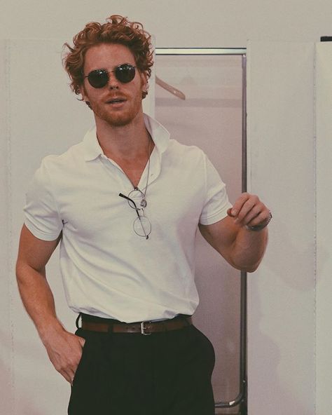 Stuart (@stuface) • Instagram photos and videos Nicholas Skidmore, White Polo, On Holiday, Men's Style, Rocker, Men's Polo Shirt, Polo Ralph Lauren, Instagram Photos, Photo And Video