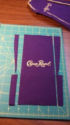 Crown Royal Diy, Bookcase Quilts, Crowns Royal, Crown Royal Crafts, Crown Royal Quilt, Crown Royal Bottle, Crown Royal Bags, Crown Diy, Make A Face Mask