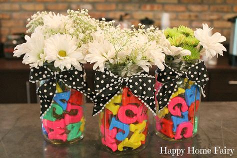 Teacher Appreciation Centerpieces, School Centerpieces, Teacher Graduation Party, Teacher Retirement Parties, Teacher Appreciation Diy, Teacher Party, Happy Home Fairy, Teacher Appreciation Printables, Retirement Party Decorations