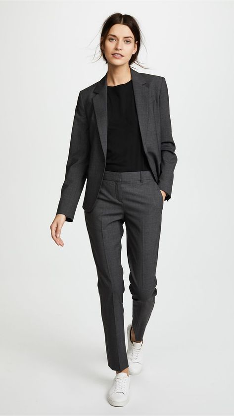 Theory Edition Four Gabe N Blazer | SHOPBOP Minimalista Sikk, Office Wear Women, Cool Summer Outfits, Summer Work Outfits, Mode Chic, Professional Attire, Business Outfit, Casual Work Outfits, Looks Chic