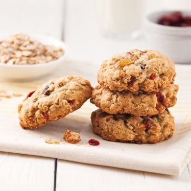 Biscuits savoureux et santé - Recettes - Cuisine et nutrition - Pratico Pratique Cranberry Cookies Recipes, Whipped Peanut Butter, Jif Peanut Butter, Cranberry Cookies, Peanut Butter Oatmeal, Peanut Butter Recipes, Healthy Cookies, Breakfast Dessert, Cookies Ingredients