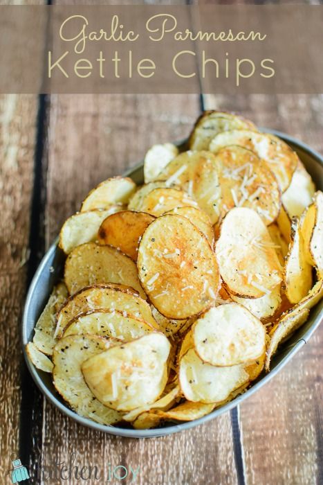 Chips Food, Potato Chip Recipes, Homemade Chips, Deep Fried Food, Kettle Chips, Food Vegetarian, Fried Foods, Deep Fry, Vegetarian Recipe