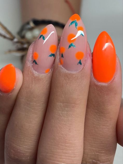 Orange nails with peaches almond nails Glittery Orange Nails, Orange Slice Nails, Orange Spring Nails, Long Nails Square, Cute Nails Short, Almond Nails Gel, Gel Nails Summer, Nail Ideas Simple, Photo Nails