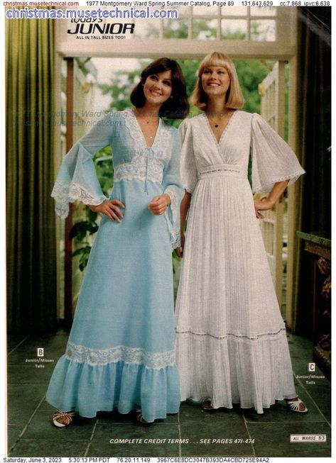 1970s Womens Fashion Outfits, Steampunk Formal, Praire Dresses, Retro Wedding Dress, Vintage Fashion 1970, Retro Wedding Dresses, Vintage Catalog, 1970s Clothing, Maxi Dress Short