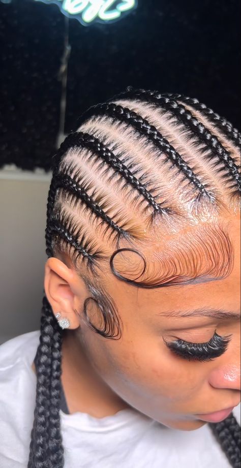 8 Braids Cornrows, Braids Going To The Back, 8 Braids, Girls Braided Hairstyles Kids, Hair Braid Patterns, Cornrows Natural Hair, Braids Cornrows, Braided Hairstyles For Black Women Cornrows, Feed In Braids Hairstyles