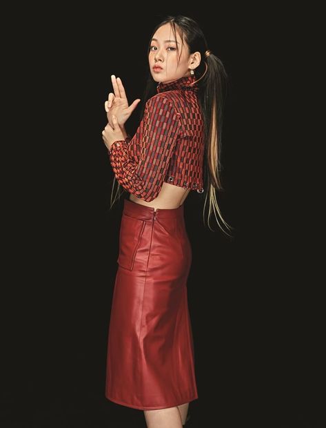 Yoon Mi Rae, Hi Fashion, Asian Celebrities, Fashion Project, Red Skirts, Iconic Women, New Girl, Korean Singer, Rappers