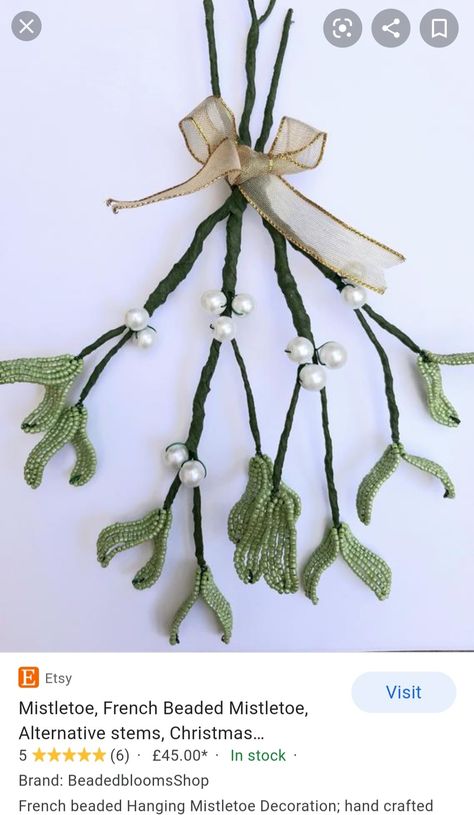 Beaded Mistletoe, Jul Perler, Novogodišnji Ukrasi, Diy Sy, Bead Flowers, Beaded Flowers Patterns, Seed Bead Flowers, French Beaded Flowers, Christmas Time Is Here