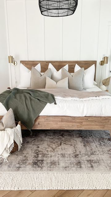 Neutral With Green Accents Master Bedrooms, Linen Duvet Styling, Beige And Sage Bedding, Neutral Bedroom Sage Green, Green Beige And White Bedroom, Green Bed Styling, Beige Tone Bedroom, Neutral Bedroom Blue Accents, Beige Duvet Cover Bedroom