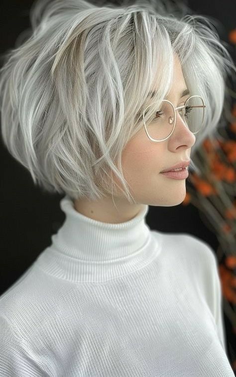 Silver Bob Hair, Platinum Blonde Hair Silver, Women’s Short Hairstyles, White Hair Bob, Jawline Bob, Cool Tone Blonde Hair, Silver Hair Bob, Platinum Short Hair, 2024 Haircuts For Women