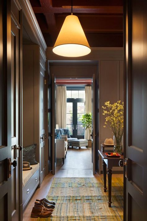 Townhouse Living With Traditional And Modern Design | Decoholic Dark Masculine, New York Townhouse, Luxury Townhouse, Townhouse Interior, Interior Elements, Built In Seating, Living Room Tv Wall, Design Del Prodotto, Beautiful Bathrooms