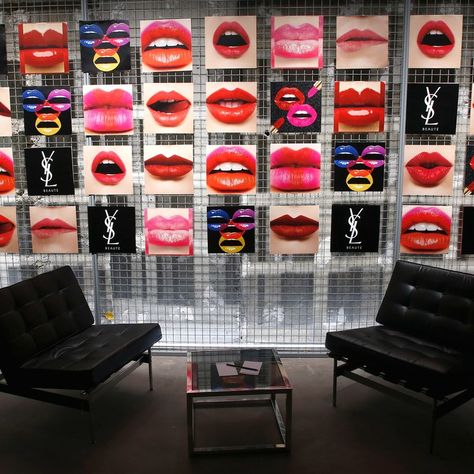 Ysl Store Interior, Ysl Store, Beauty Exhibition, Hotel In Paris, Store Window Displays, Small Balcony Design, Valentine Theme, Glow Foundation, Beauty Event