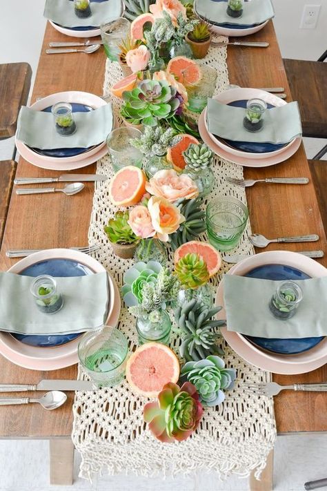 Succulent Tablescape Wedding, Desert Sunset Party Theme, Mothersday Tablesetting, Desert Tablescape, Bohemian Tablescape, Citrus Tablescape, Boho Tablescape, Brunch Table Setting, Tafel Decor