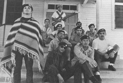 Chicano Studies, Brown Beret, Chicano Love, Brown Pride, Hispanic Culture, East Los Angeles, Angela Davis, Black Panther Party, Black And White Photos