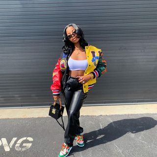 De'arra Taylor (@dearra) • Instagram photos and videos Autumn Coat Women, Womens Fall Coats, Varsity Jacket Outfit, Baseball Jacket Women, Jacket Baseball, Estilo Hipster, Autumn Coat, Ladies Short Jackets, Color Block Jacket