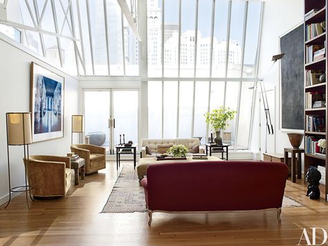 Look Inside a Light-Filled Manhattan Loft Equipped for Entertaining Manhattan Loft, Airy Room, Loft Interior Design, Loft Interior, New York City Apartment, Loft Interiors, Barn Design, Nyc Apartment, Contemporary Living Room