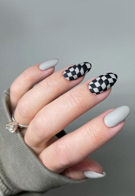 retro nails design, 90s retro nails, 80s nails, retro nail ideas, 70s nails, 70s nail designs, retro swirl nails, retro nail Colors, flower retro nails, checkerboard nails 50s Style Nails, 60s Nail Art Retro, 80s Nails Designs, 80’s Nails, Retro Nail Designs, Nails 80s, Nails 70s, Nails Checkerboard, 60s Nails