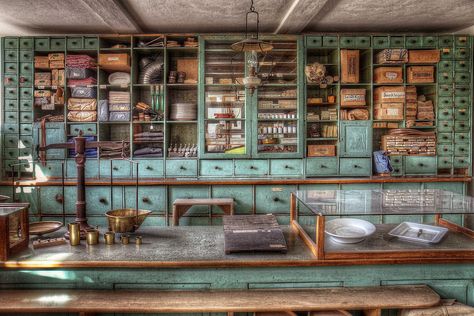 A Very Old Store by Dirk Seifert / 500px Old General Stores, Apothecary Decor, Decoration Restaurant, Farm Store, Old Country Stores, Bar Interior, Store Displays, Store Interior, Shop Interiors