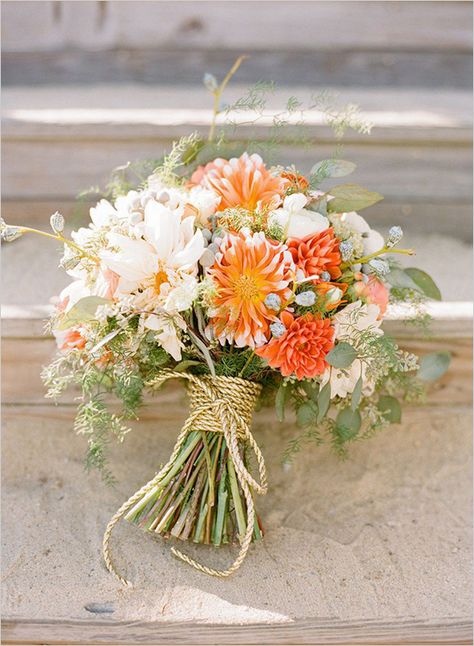 . Cheap Wedding Flowers, Summer Wedding Bouquets, Fall Wedding Bouquets, Fall Wedding Flowers, Orange Wedding, Beautiful Bouquet, Ikebana, Country Wedding, Pretty Flowers