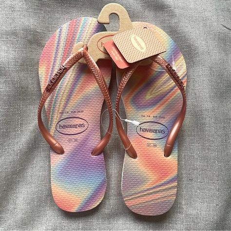 New HAVAIANAS Women’s Slim Iridescent Flip Flop Pretty Flip Flops, Orange Slippers, Stylish Flip Flops, Glitter Flip Flops, Leopard Print Sandals, Heeled Flip Flops, Blue Flip Flops, Red Slippers, Rubber Flip Flops