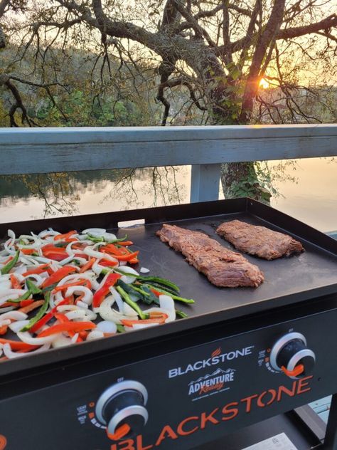 Blackstone Cleaning, Season A Blackstone Griddle, Griddle Seasoning, Blackstone Meals, Griddle Ideas, Outdoor Griddle Recipes, Blackstone Cooking, Dogs Recipes, Griddle Cooking Recipes