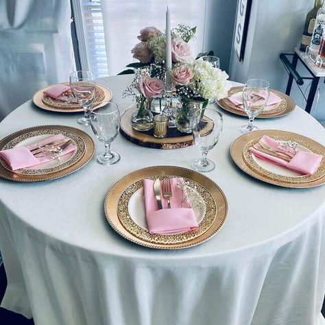 Rose Gold Pink And White Table Decor, Rose Gold Charger Plate, Pink And Gold Baby Shower Table Setting, Pink Plate Chargers, Gold Wedding Plates, Rose Gold Charger Plates, Pink And Gold Plate Setting, Gold Charger Plates With Pink Napkins, Bridal Shower Table Decor