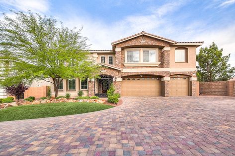 11068 Gaelic Hills Dr, Las Vegas, NV 89141 | MLS #2100256 | Zillow Las Vegas Homes Exterior, Houses In Las Vegas, Las Vegas Houses, Earning Money From Home, Vegas Homes, Las Vagas, Townhouse Exterior, Las Vegas Luxury, Home Styles Exterior