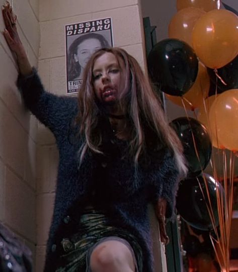 Ginger snaps (2000) fashion 2000 Horror Aesthetic, Katharine Isabelle Ginger, Slashers Costumes, Ginger Ginger Snaps, Ginger Snaps Fan Art, Ginger Snaps Halloween Costume, Ginger Snaps Pfp, Good For Her Movies, Ginger Snaps 2000