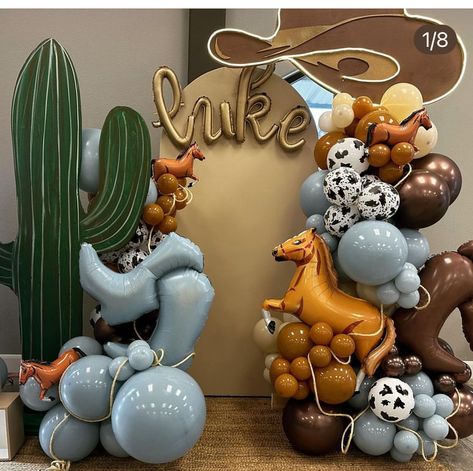 Cowboy Theme Balloon Arch, Rodeo Birthday Backdrop, Rodeo Balloon Arch, Western Balloon Arch, Baby Shower Vaquero, Western Theme Party Decorating Ideas, Cowboy Birthday Party Decorations, Cowboy Themed Birthday Party, 1st Rodeo