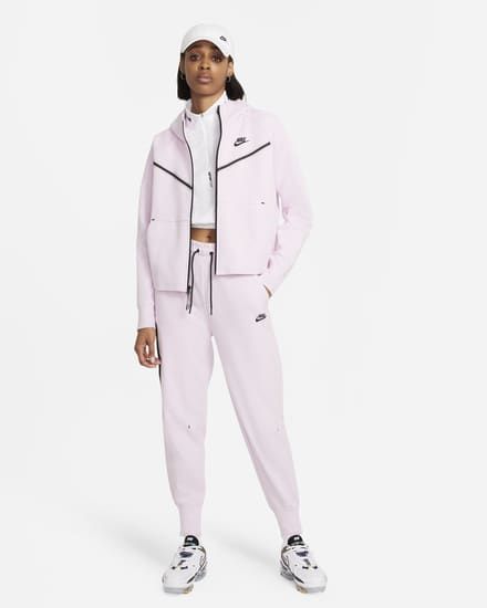 Pink Tech Fleece, Pink Nike Tech, Nike Sweats Outfit, Nike Tech Fleece Tracksuit, Tech Fleece Hoodie, Sweats Outfit, Nike Sportswear Tech Fleece, Tech Women, Nike Sweats