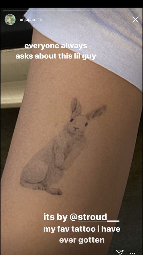 tattoo Enya Tattoos, Dainty Bunny Tattoo, Bunny Rabbit Tattoo, Tattoos Rabbit, Bunny Tattoo Small, Skin Doodles, Tattoos Dainty, Non Permanent Tattoo, Bunny Tattoo