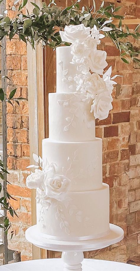 79 wedding cakes that are really pretty! Popular Wedding Cakes, Cake Designs Beautiful, Tall Wedding Cake, Publix Wedding Cake, White On White Wedding, Romantic Wedding Cakes, Classy Wedding Cakes, Fake Wedding Cakes, Tall Wedding Cakes