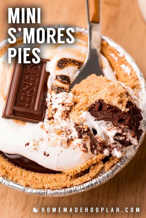 Mini Chocolate Pie, Pie Crust Dessert, Graham Pie, Graham Cracker Crust Recipe, Mini Tart Recipes, Mini Pie Crust, Chocolate Smores, Mini Pie Recipes, Smores Pie