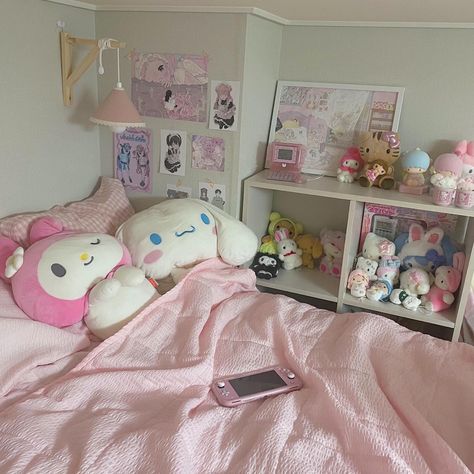 Soft Room Decor, Sanrio Bedroom, Cute Rooms, Sanrio Room, Room Cute, Kawaii Bedroom, Hello Kitty Rooms, Cute Room, Pink Room Decor