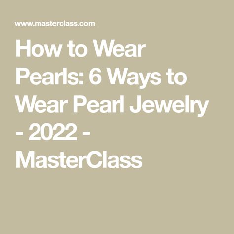 Pearl Necklace Outfit Casual Jeans, How To Wear Pearls Casual, Pearls Necklace Outfit Casual, What To Wear With Pearls, Styling Pearls, How To Style Pearls, Pearl Necklace Outfit, How To Wear Pearls, Jewelry 2022