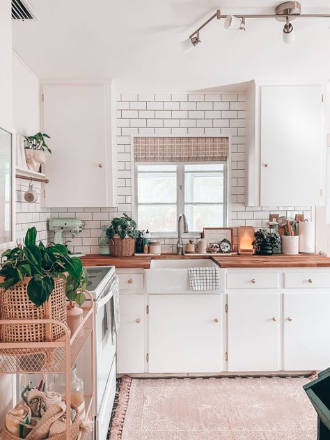 Cozy Eclectic Kitchen- Floral Wallpaper and Window Seat - Blushing Bungalow | So Cute You'll Blush ☺️ Painted Shower Tile, Kitchen Butcher Block, Glass Kitchen Cabinets, Butcher Block Counter, Eclectic Kitchen, Small Space Solutions, Cozy Kitchen, Butcher Block Countertops, Glass Kitchen