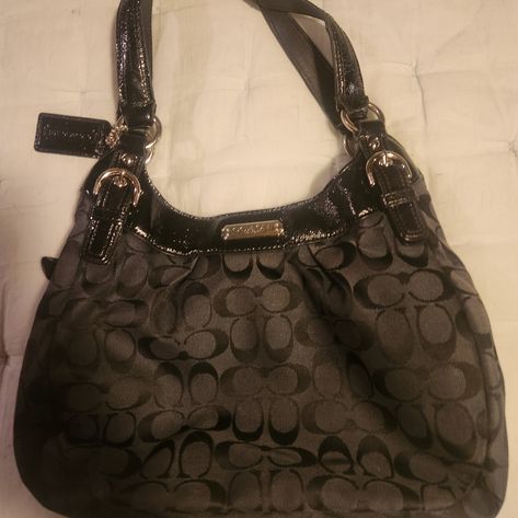 Coach Purse, New Never Used. Wallet Is Used But Has Some Life Left. Too Small For What I Needed. My Loss, Ur Gain Coach Bah, Thrifted Purses, 2000 Purse, Cute Bags And Purses, Fall 2000s, 2000s Purse, Coach Vintage Bag, 2000s Bags, Coach Bag Outfit