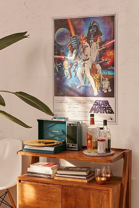 Decoracion Star Wars, Star Wars Room, Star Wars Decor, Home Theater Setup, Star Wars Wallpaper, Home Theater Seating, Style Deco, Star Wars Poster, Bedroom Vintage