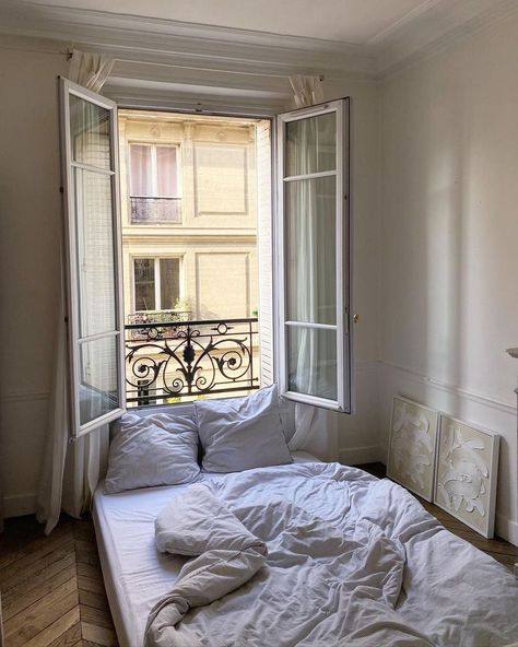 Fulya Celik in the Caeli Apartment - artist in residence Paris 2021 #paris #parisinteriors Parisian Room Bedrooms, Paris Aesthetic Apartment, Paris Bedroom Aesthetic, Paris Apartment Bedroom, Paris Apartment Aesthetic, Small Paris Apartment, Parisian Room, Paris Apartment Decor, Paris Living