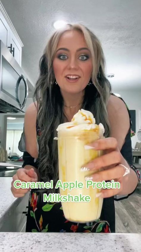 Caramel Apple Protein Shake, Premier Caramel Protein Shake Recipes, Twix Protein Shake, Premier Protein Caramel Recipes, Caramel Premier Protein Recipes, Protine Shakes, Premier Protein Shake Recipes, Apple Protein Shake, Premier Protein Recipes