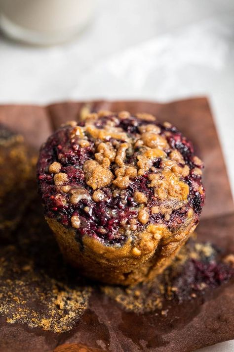 Gluten Free Vegan Blackberry Cinnamon Muffins Choclate Chip Muffins, Quick On The Go Breakfast, Chocolate Breakfast Muffins, Vegan Chocolate Chip Muffins, Blackberry Muffins, Blackberry Muffin, King Arthur Gluten Free, On The Go Breakfast, Plant Based Recipes Breakfast