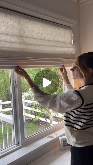 Select Blinds Canada on Instagram: "Skeptical about No Drill shades? Don’t take our word for it. Take @corrynandco’s. She shows us just how simple it really is to install our No Drill headrail. 

No tools. No holes. No hassle!" No Drill Blinds, Classic Blinds, Classic Roman Shades, Select Blinds, Window Privacy, Fabric Blinds, Drilling Holes, Window Shades, Window Coverings