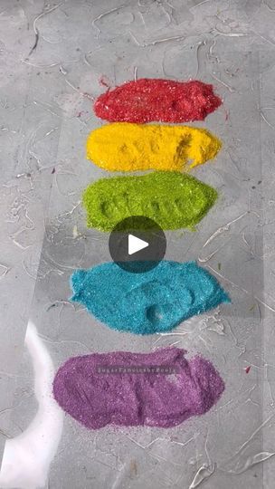 Edible Glitter Recipe, Homemade Glitter, Sweet Art, Sweet Recipes Desserts, Cake Trends, Edible Glitter, Edible Art, Cake Tutorial, 2 Ingredients