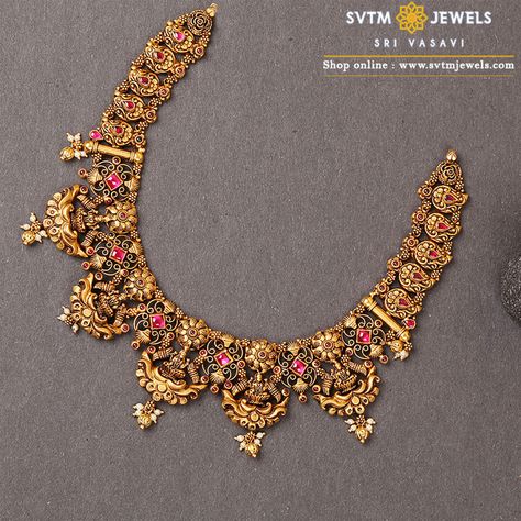 Gold Short Necklace, Short Necklaces, Temple Jewelry Necklace, Gold Temple Jewellery, Antique Necklaces Design, Perhiasan India, Antique Gold Jewelry Indian, Gold Necklace Indian, Gold Jewelry Simple Necklace