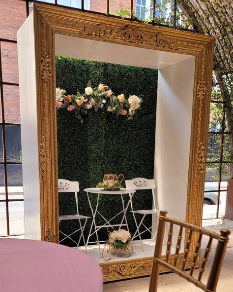 Large picture frame photobooth Life Size Photo Frame, Diy Giant Picture Frame For Parties, Diy Fireplace Backdrop, Frame Backdrop Ideas, Sweet 16 Photo Booth Ideas, Photo Op Ideas Events, Picture Frame Backdrop, Tea Party Photo Backdrop, Picture Frame Photo Booth